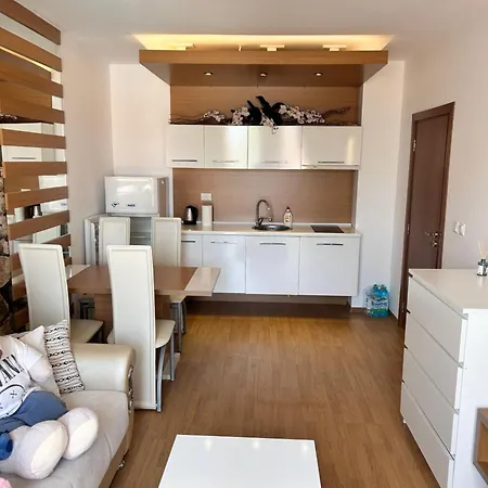 Sea Apartment *